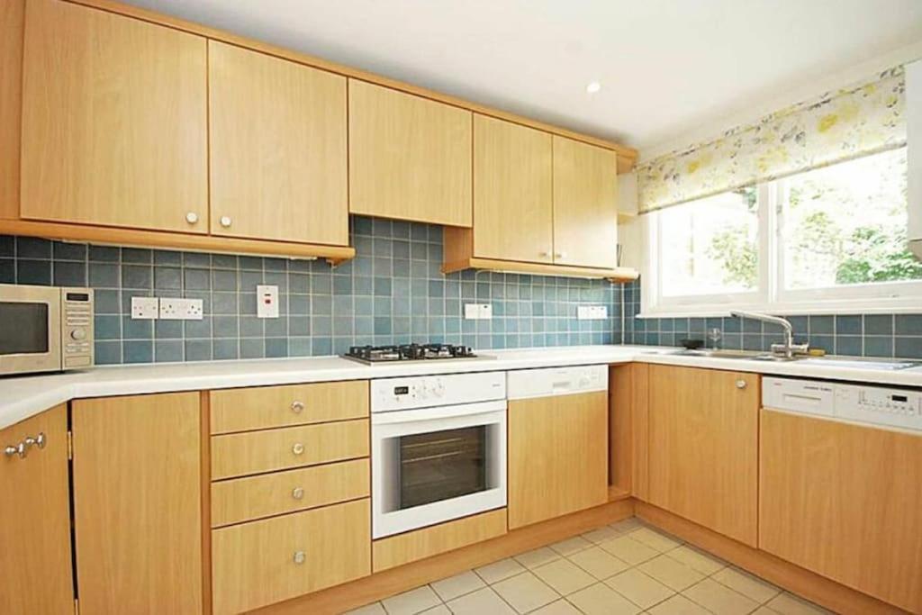 Kensington Two Bedroom House London Exterior photo